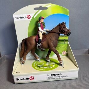 RETIRED Schleich Equestrian Eventing Rider Figurine w/ Brown Horse.  #42288 NWT